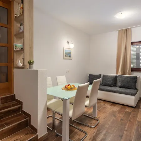 Apartman By The Sea - Cuskijas, Novigrad - 6306 Pridraga