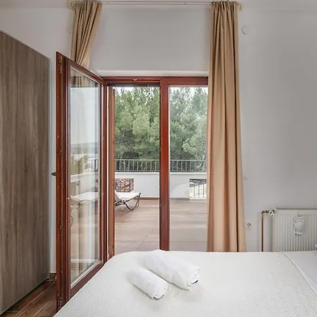 By The Sea - Cuskijas, Novigrad - 6306 *