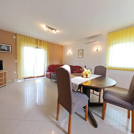 By The Sea - Cuskijas, Novigrad - 6306