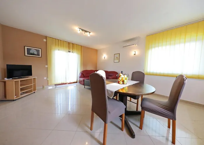 By The Sea - Cuskijas, Novigrad - 6306